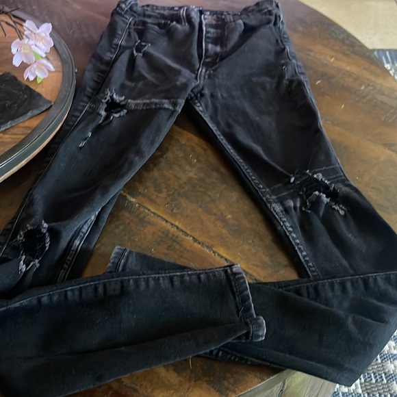 Gently used girls Black Hollister Jeans - Picture 7 of 11